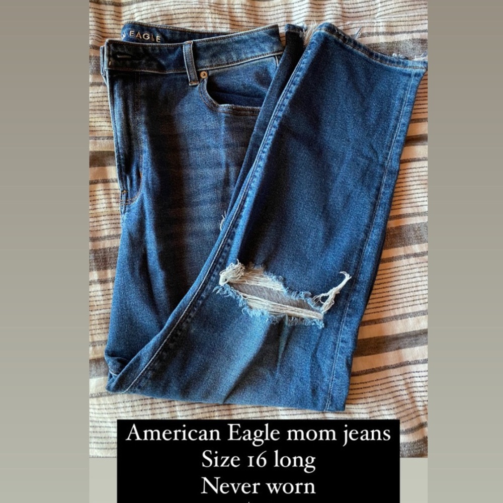 American Eagle mom jeans